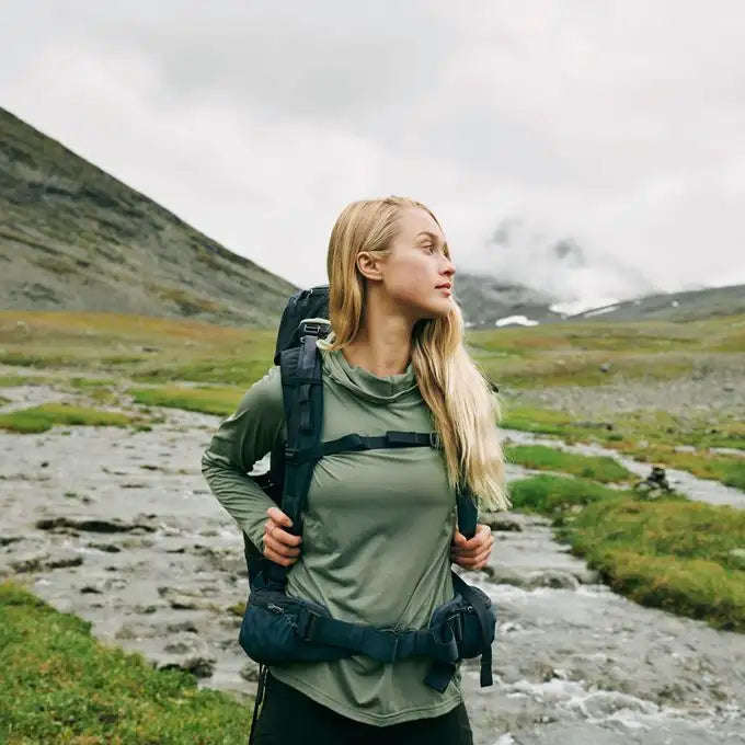 (取寄) フェールラーベン レディース アビスコ サン-フーディー Fjllrven women Fjallraven Abisko Sun-Hoodie Ultramarine Abisko Sun-hoodie W